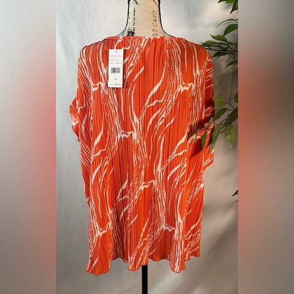 Rafaella Orange and White Blouse ☀️🌴 - Picture 9 of 11